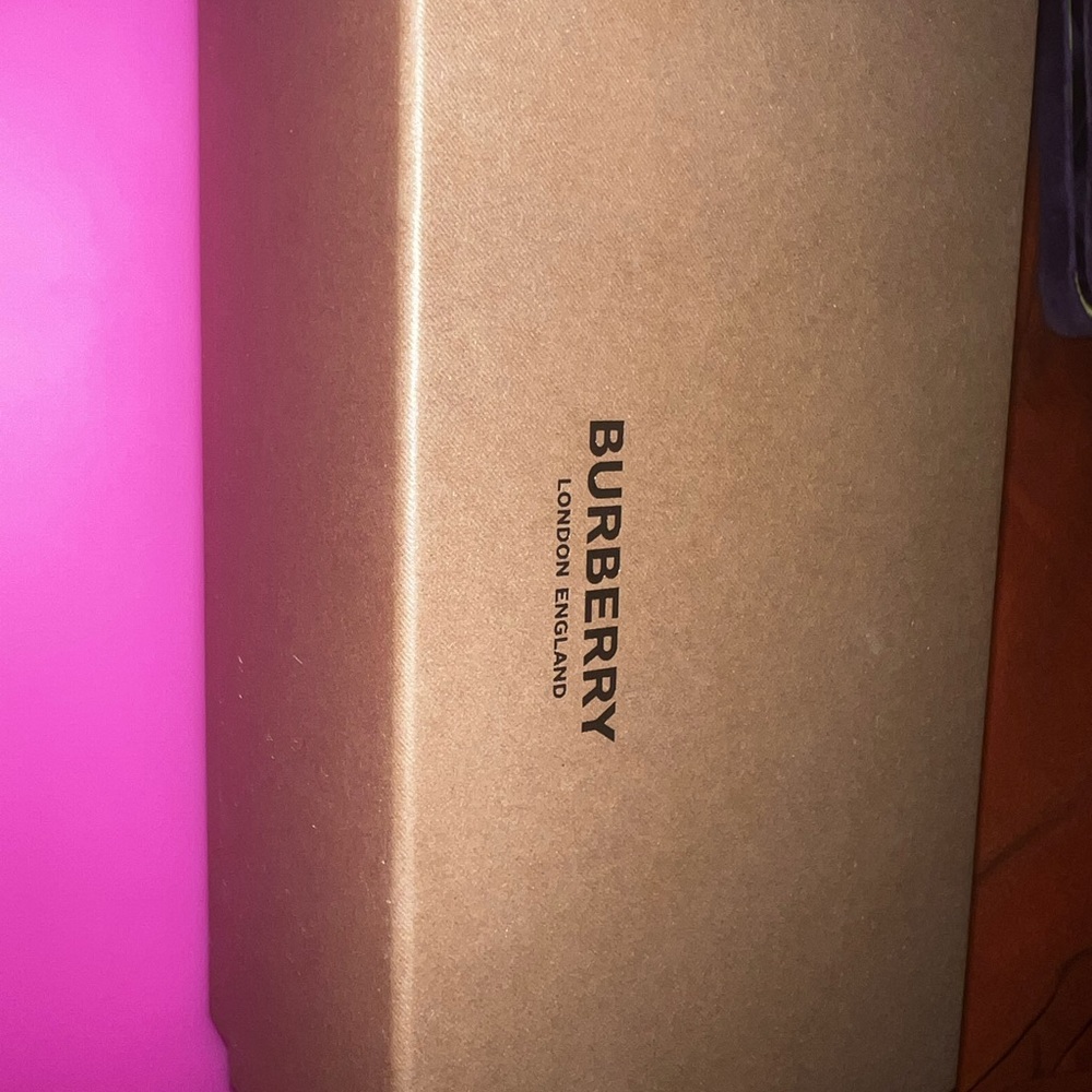 Burberry Black and Brown Sunglasses - Picture 5 of 5
